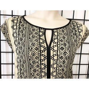 Alfani Dress / Long Tunic Top Cream Black Keyhole